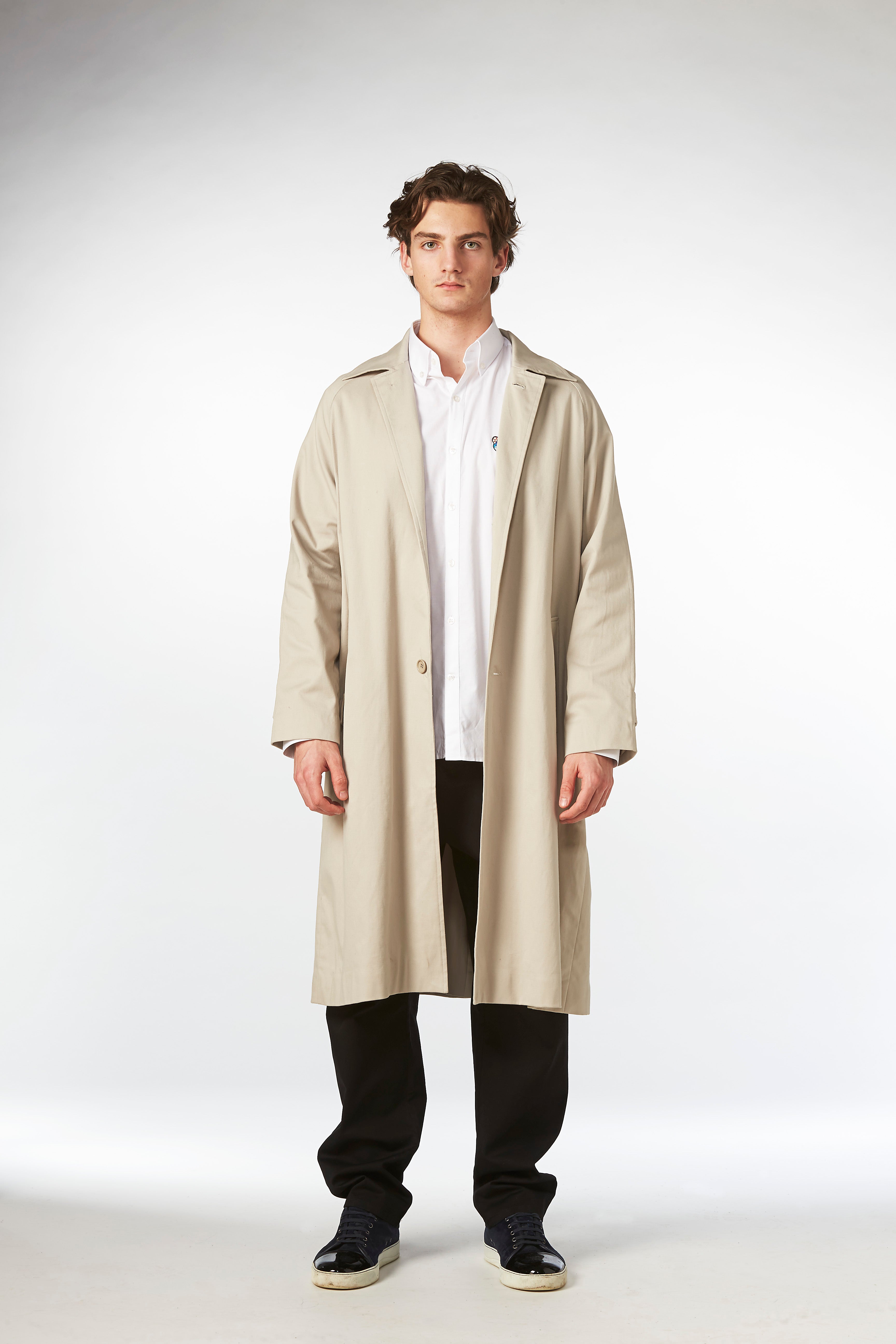 Trenchcoat fra Tonsure.