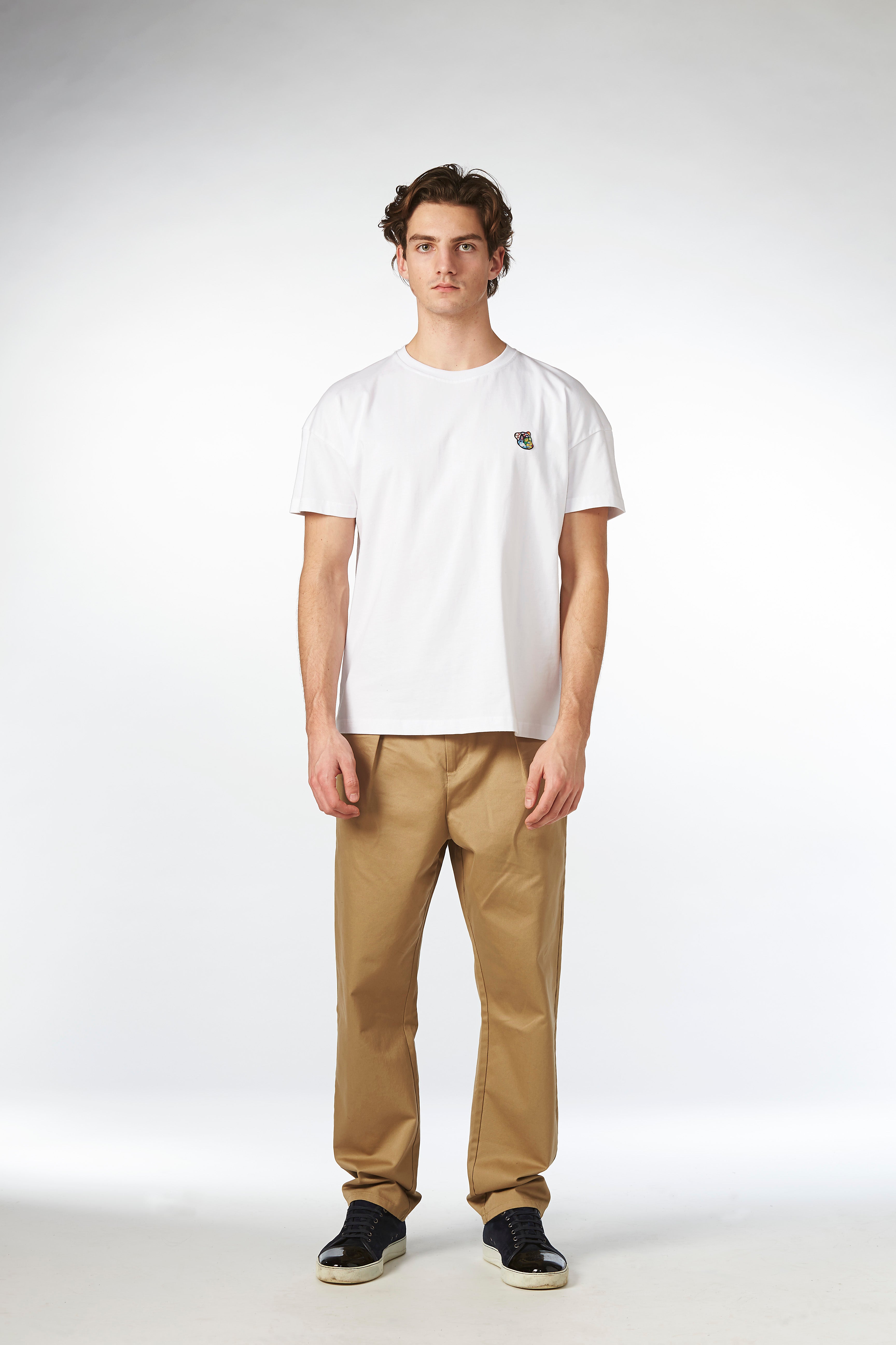 Teddy premium tee white - Tonsure. T-shirt til mænd fra Tonsure. Teddy Copenhagen. Copenhagen style. Hvid t-shirt til mænd.