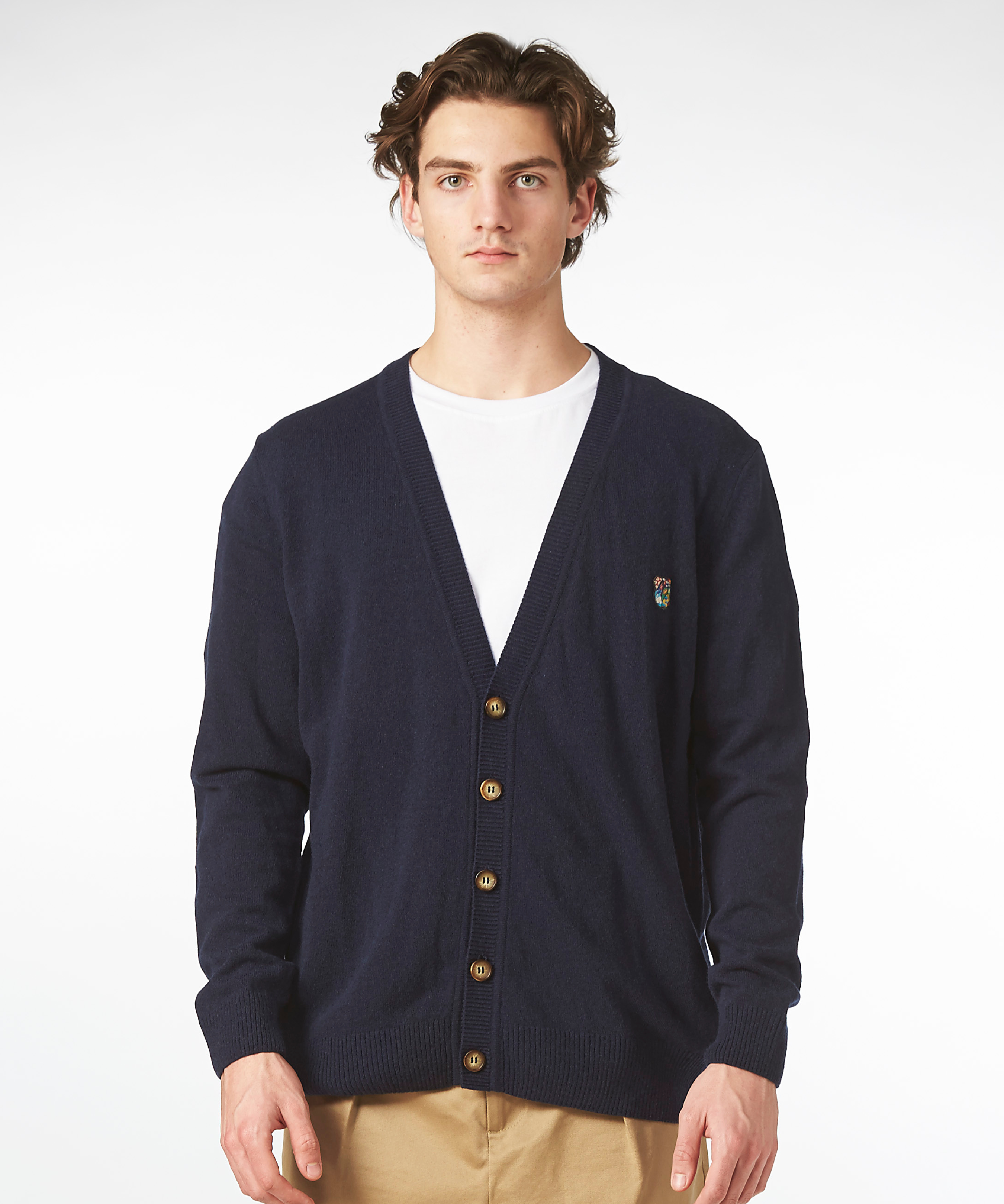 Cardigan til mænd i navy lambswool fra Tonsure. Copenhagen style. Strik til mænd