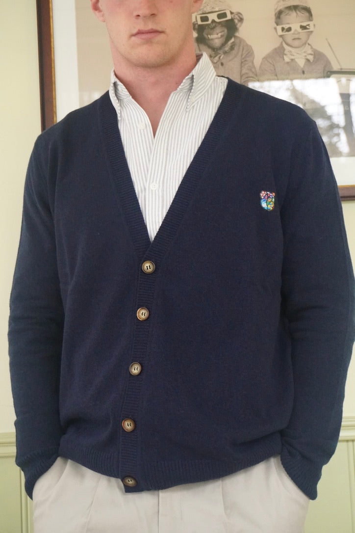 Lambswool cardigan fra Tonsure. Strik til mænd