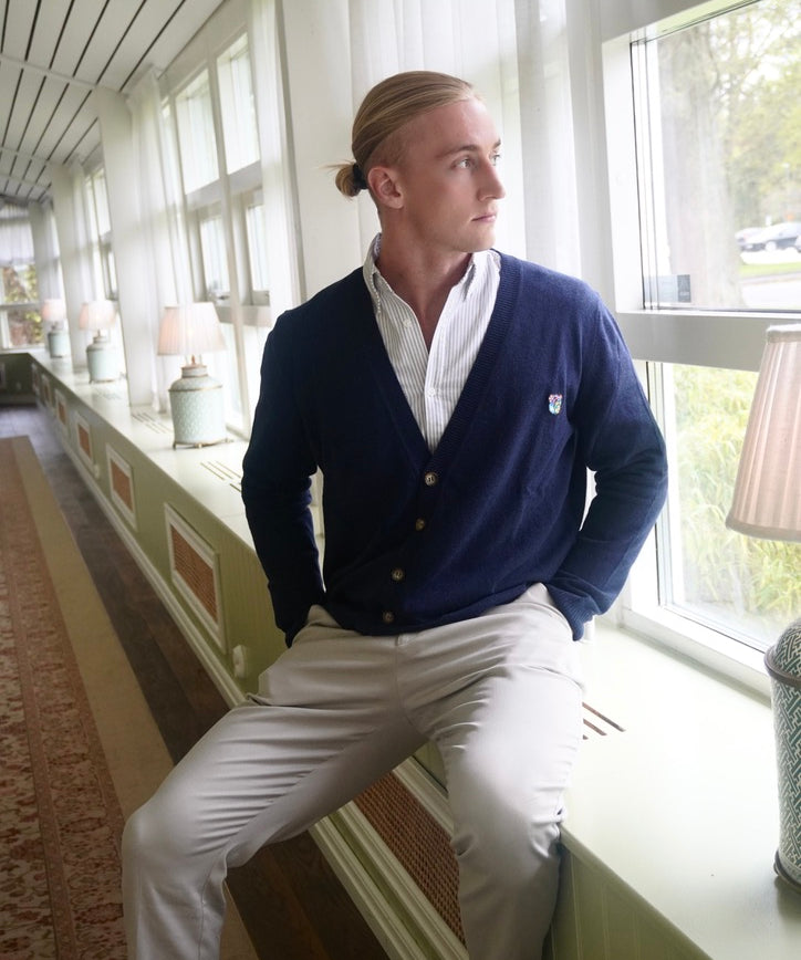 Cardigan i lambswool til mænd. Modetrends 2026