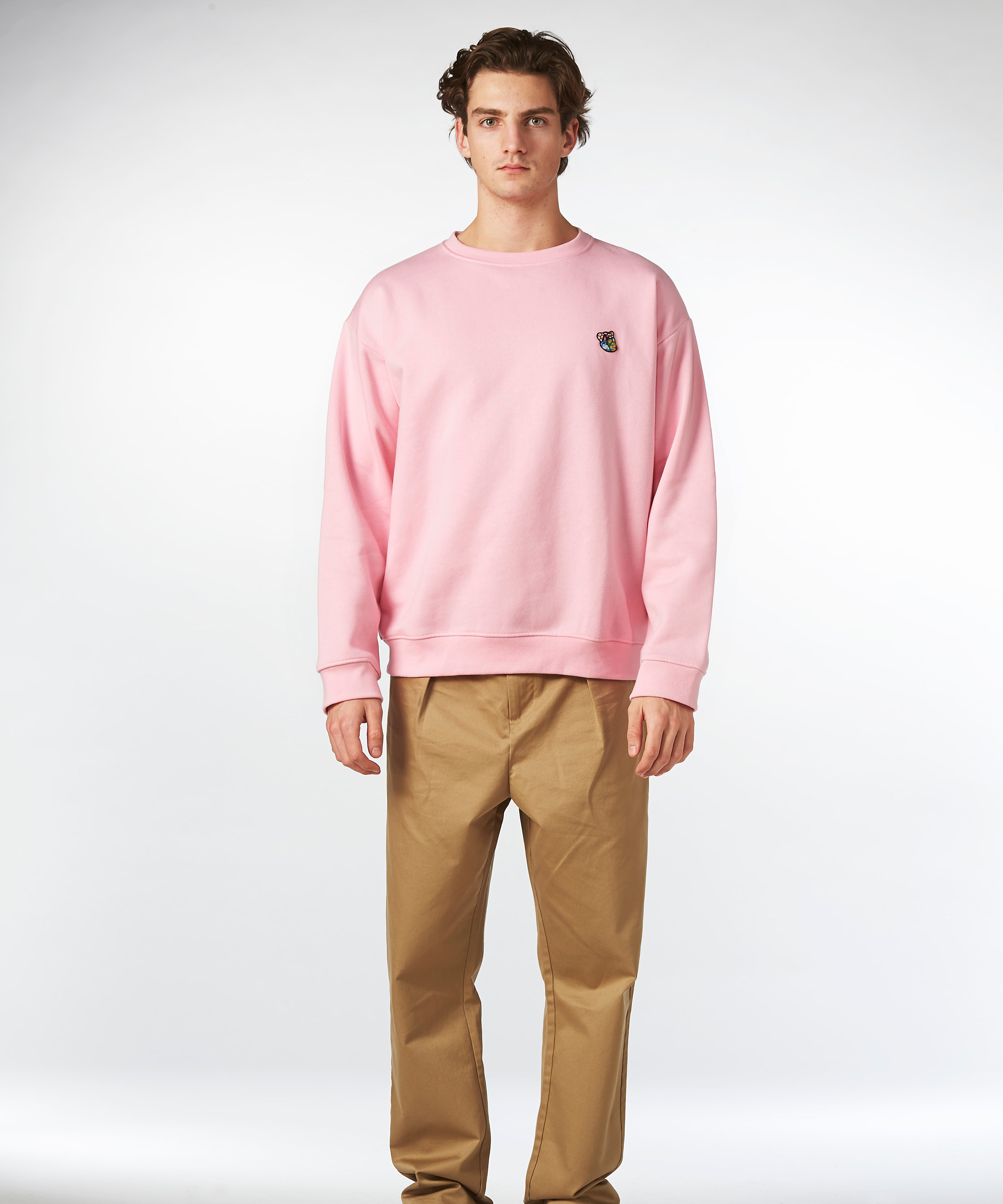 Sweatshirt i pink til mænd fra tonsure. Copenhagen style. Trends 2026. Fashion color. Herremode 2026. Color trends 2026