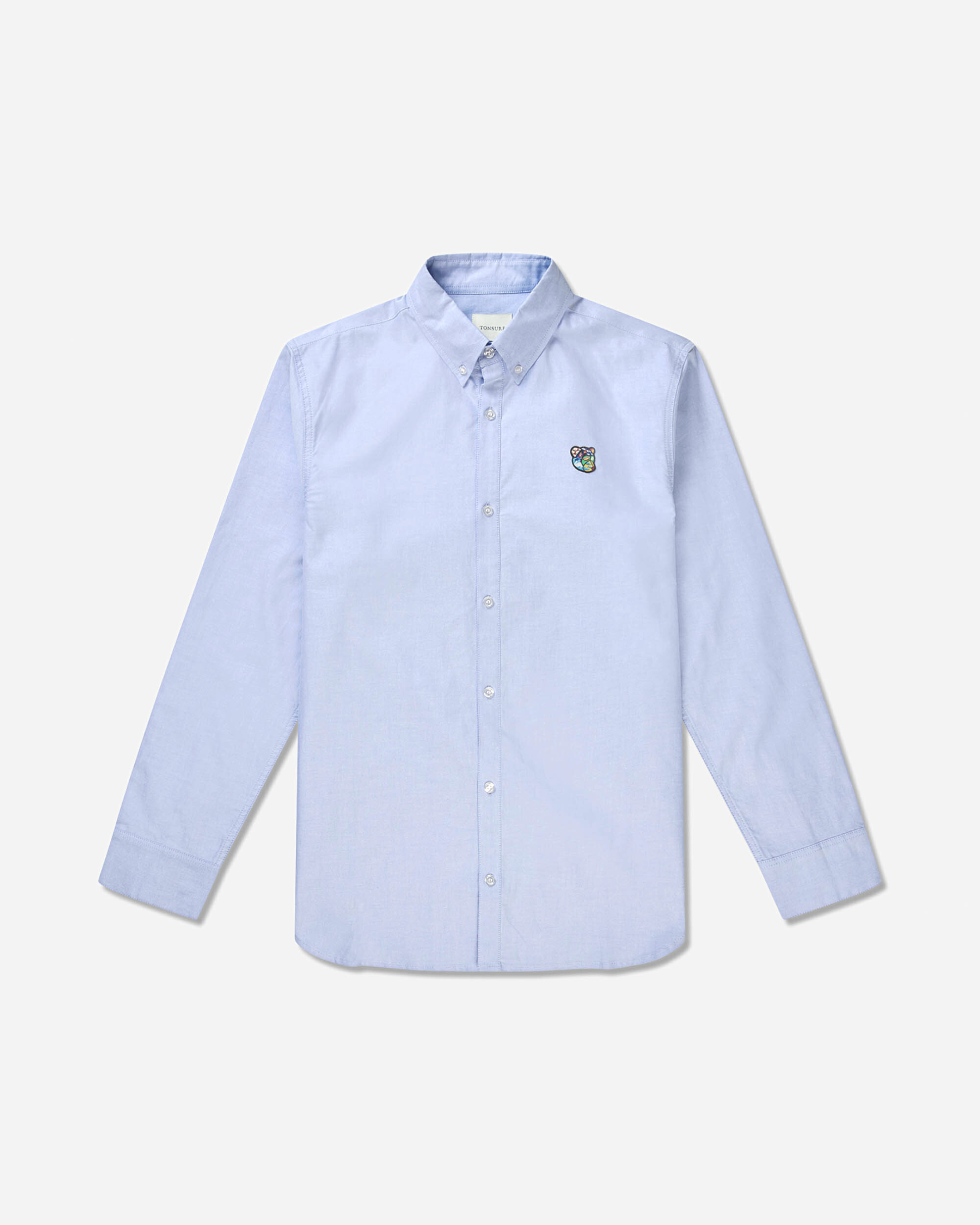 En Oxford skjorte fra Tonsure er det perfekte valg til den stilbevidste mand. Fremstillet af økologisk bomuld, kombinerer vores Oxford skjorter tidløst design med en moderne pasform med en unisex tilgang. 